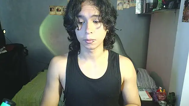 Snapshot of kairozz chatting on 03-07-25, 02:45 kairozz online show from 03-07-25, 02:45