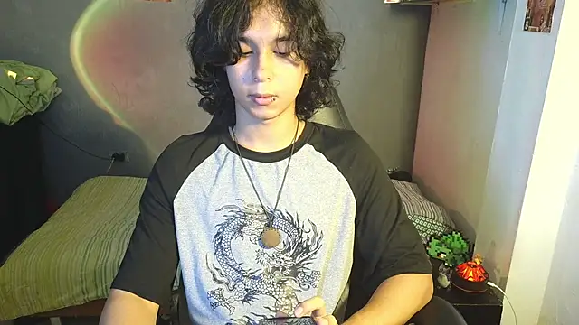 Snapshot of kairozz chatting on 03-08-25, 07:20 kairozz online show from 03-08-25, 07:20