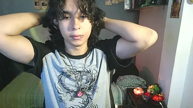 Snapshot of kairozz chatting on 03-11-25, 12:39 kairozz online show from 03-11-25, 12:39