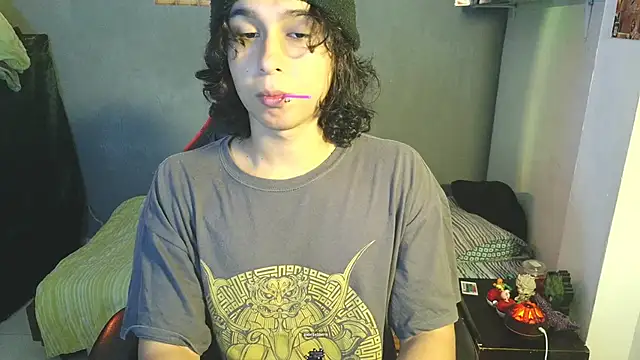 Snapshot of kairozz chatting on 03-16-25, 11:04 kairozz online show from 03-16-25, 11:04