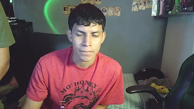 Snapshot of kairozz chatting on 03-19-25, 02:13 kairozz online show from 03-19-25, 02:13