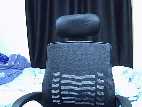 Horny-slut  online show from 12-22-25, 08:33