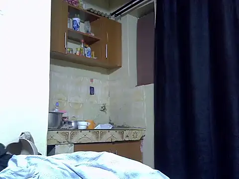 Horny-slut  online show from 03-26-26, 05:51