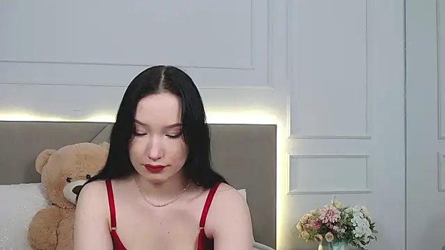 LeilaLow online show from 01-04-25, 12:16