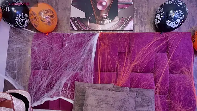 Snapshot of nicole__parker1 chatting on 10-27-25, 07:07 nicole parker1 online show from 10-27-25, 07:07