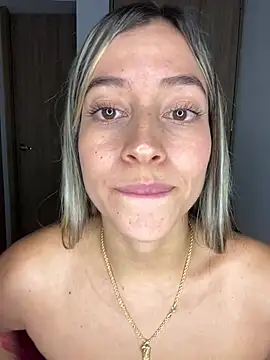 Issabela G1 online show from 01-28-25, 06:49