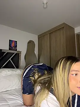 Issabela G1 online show from 02-11-26, 02:05