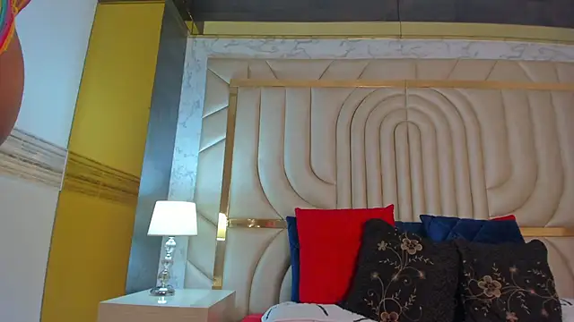 Bylie Hills online show from 01-24-25, 04:48