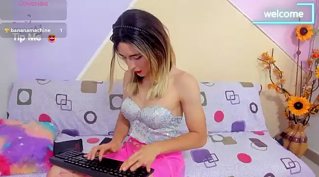 KurumetWink10 online show from 12-22-24, 04:06