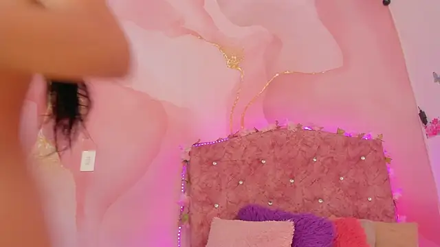 Bella  sweet online show from 12-14-24, 07:03