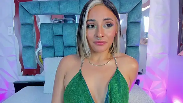 Snapshot of Nanda_Vixen chatting on 01-31-25, 06:24 Nanda Vixen online show from 01-31-25, 06:24