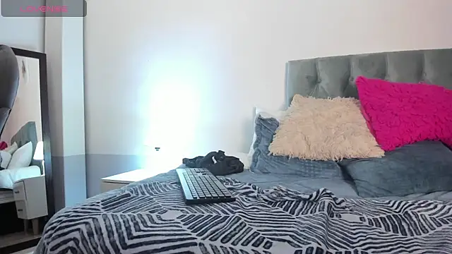 Nami sunny online show from 03-06-25, 08:41