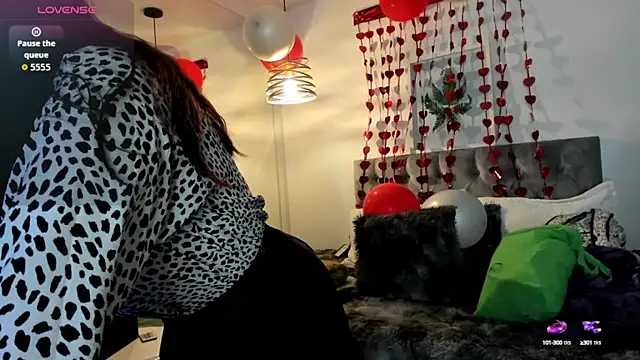 Nami sunny online show from 09-19-25, 07:47