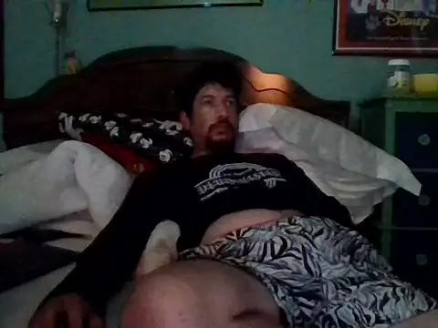 Snapshot of Curved4Pleasure chatting on 09-24-25, 12:08 Curved4Pleasure online show from 09-24-25, 12:08