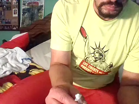 Snapshot of Curved4Pleasure chatting on 10-20-25, 09:32 Curved4Pleasure online show from 10-20-25, 09:32