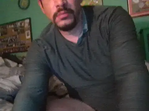 Snapshot of Curved4Pleasure chatting on 01-14-26, 02:12 Curved4Pleasure online show from 01-14-26, 02:12