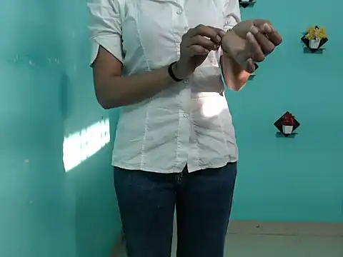 Yashi online show from 02-20-25, 10:48