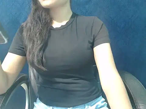 Yashi online show from 10-16-25, 01:34