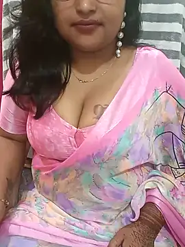 Snapshot of Ashwini_Gowda_91 chatting on 12-09-24, 10:00 Ashwini Gowda 91 online show from 12-09-24, 10:00