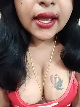 Snapshot of Ashwini_Gowda_91 chatting on 02-22-25, 04:40 Ashwini Gowda 91 online show from 02-22-25, 04:40