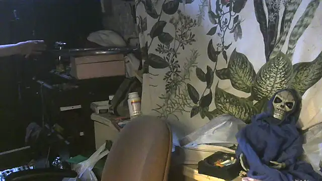 Snapshot of spacegirlll chatting on 02-26-25, 11:26 spacegirlll online show from 02-26-25, 11:26