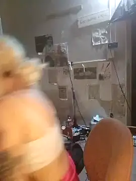 Snapshot of spacegirlll chatting on 02-27-25, 05:34 spacegirlll online show from 02-27-25, 05:34