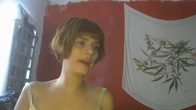 Snapshot of spacegirlll chatting on 03-15-25, 04:43 spacegirlll online show from 03-15-25, 04:43