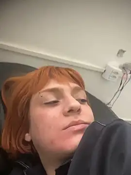 Snapshot of spacegirlll chatting on 09-26-25, 04:55 spacegirlll online show from 09-26-25, 04:55