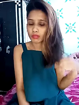 zoya khan25 online show from 03-13-25, 06:37