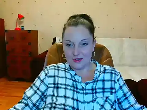 Alice3694 online show from 02-10-25, 05:58