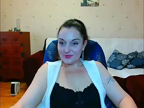 Snapshot of Alice3694 chatting on 02-03-26, 06:51 Alice3694 online show from 02-03-26, 06:51