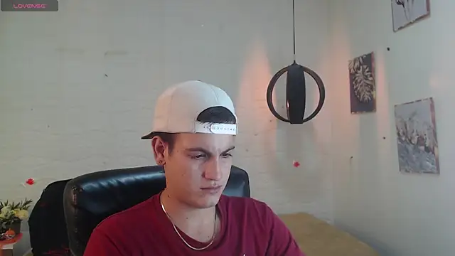 Snapshot of Cerokershelby chatting on 12-15-24, 08:52 Cerokershelby online show from 12-15-24, 08:52