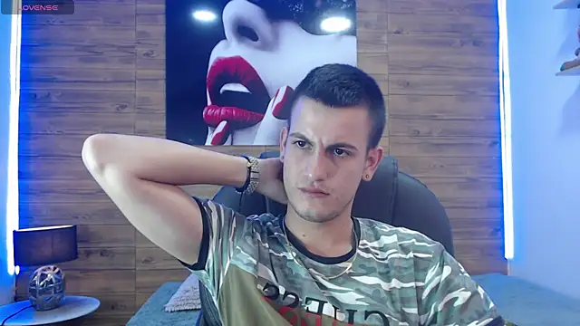 Snapshot of Cerokershelby chatting on 01-15-25, 07:15 Cerokershelby online show from 01-15-25, 07:15