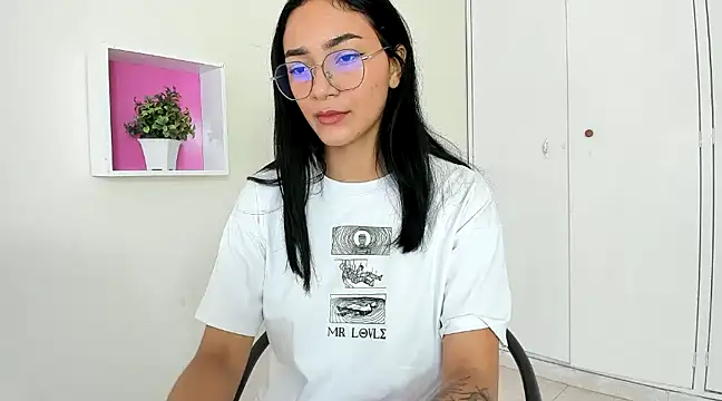 ASIAM BRUNET online show from 01-11-25, 01:11