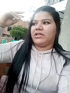 Snapshot of mile_uribe chatting on 10-08-25, 10:51 mile uribe online show from 10-08-25, 10:51