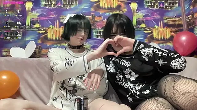 Snapshot of SIBBLlnGraypac chatting on 02-14-25, 10:25 SIBBLlnGraypac online show from 02-14-25, 10:25