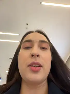 Holly Play online show from 11-15-25, 12:13