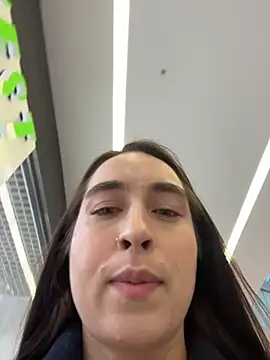 Holly Play online show from 12-05-25, 12:03