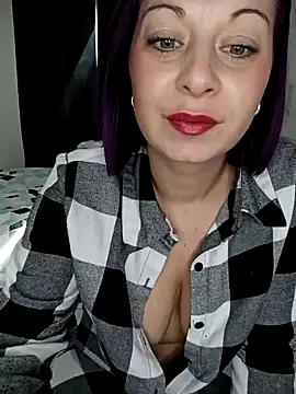 Chaudesquirt online show from 02-05-25, 01:11