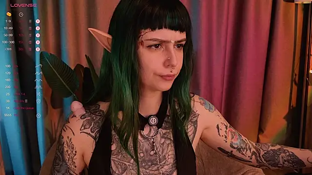 MichaellaMoon online show from 02-03-25, 08:46