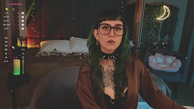 MichaellaMoon online show from 03-07-25, 03:49