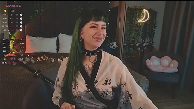 MichaellaMoon online show from 03-23-25, 08:26