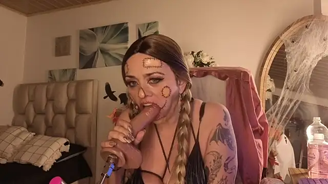 Snapshot of Coquette_Johnson chatting on 10-18-25, 03:09 Coquette Johnson online show from 10-18-25, 03:09