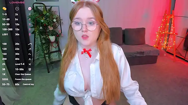 Snapshot of bonnie_wright chatting on 12-23-24, 03:55 bonnie wright online show from 12-23-24, 03:55