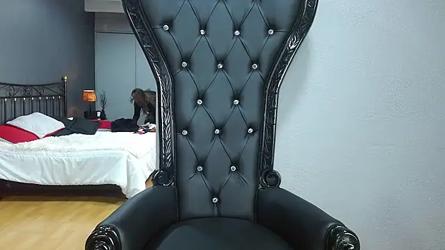 MelaniaKnauss online show from 12-05-24, 08:00