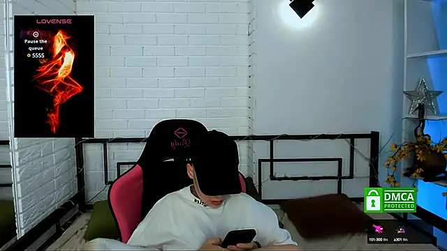 Dolly  Queen  online show from 12-20-24, 02:19