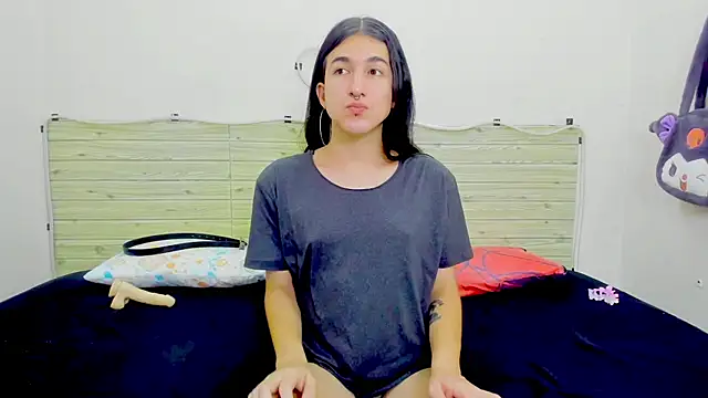 Evil Queen13 online show from 01-08-26, 08:00