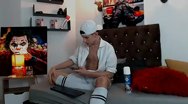 flowers18 online show from 01-13-25, 08:58