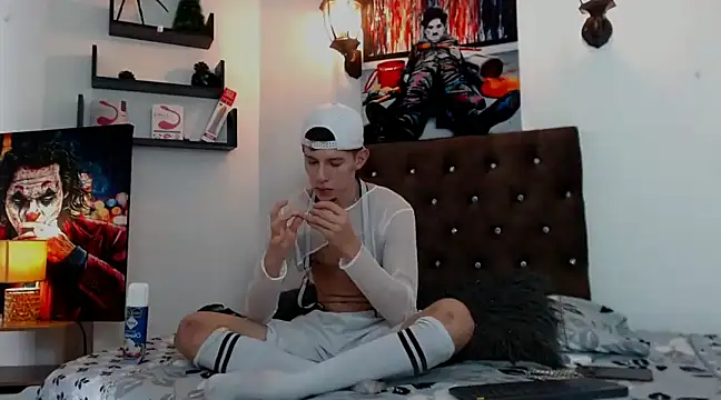 flowers18 online show from 01-14-25, 08:26