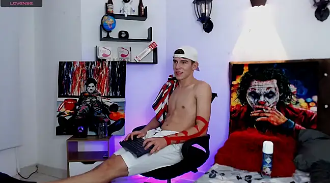 flowers18 online show from 03-08-25, 02:01